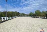 Top gepflegte Reitsportanlage in traumhafter Aussichtslage! Ihr persÃ¶nliches Paradies fÃŒr Mensch &amp; Pferd!