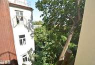 Gepflegtes Wohnen mit viel Platz - 4 Zimmer Etagenwohnung mit Loggia in zentraler Lage