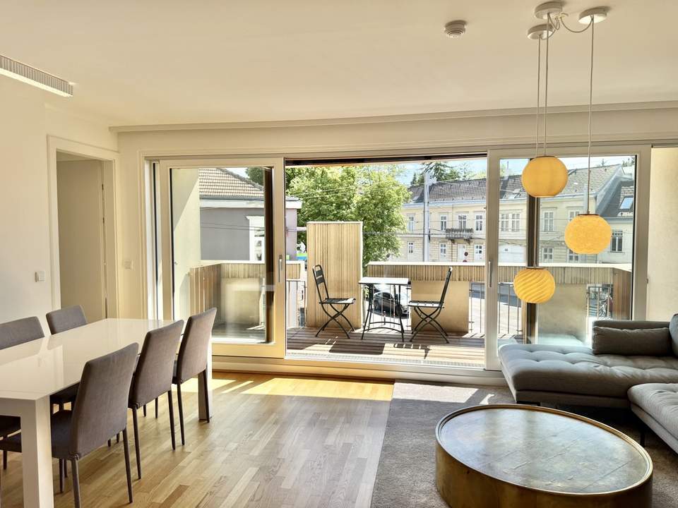 Möbliert! Das Herzstück - von der Sonne geküsst! Große 2 Zimmerwohnung nur JETZT!