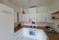 CHARMANTE BALKONWOHNUNG MIT ANLEGEREIGNUNG IN TOPLAGE MIT HERRLICHEM AUSBLICK