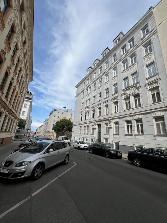 PREISWERTE 3 - Zimmer WOHNUNG