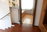Schöne, ruhige Liegenschaft in guter Nachbarschaft - 145m² Wfl., 4,5 Zi., Doppelgarage, Carport, Keller und Pool!