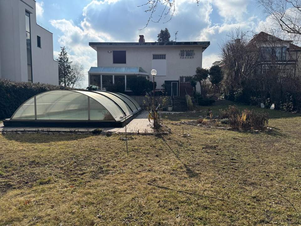 Baugrundstück am Wilhelminenberg - Gestalten Sie Ihre Zukunft! / ONLINE-TERMIN -BUCHEN /https://www.remax.at/1662-3015