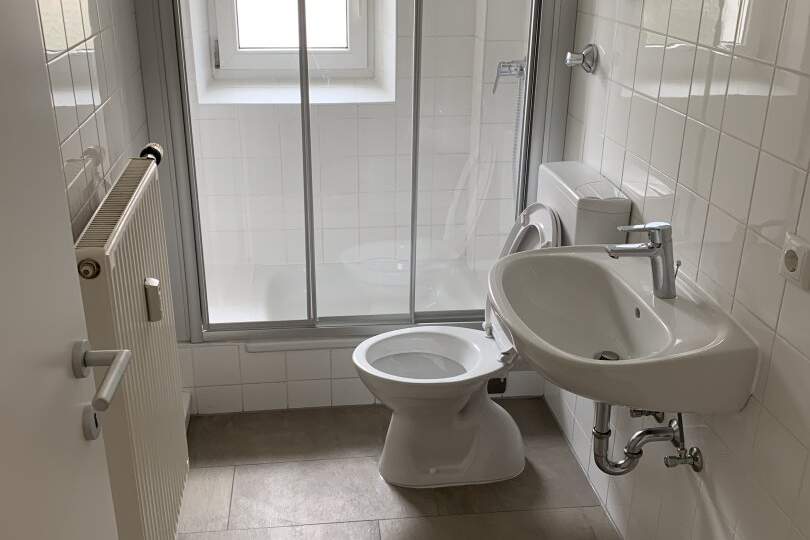 Traumhafte Studentenwohnung im Herzen von Steyr! Dank der zentralen Lage profitieren Sie von einer hervorragenden Infrastruktur - ganz ohne Auto! Umgeben von Grünflächen und direkt am Ufer der Steyr!, Wohnung-miete, 324,74,€, 4400 Steyr(Stadt)