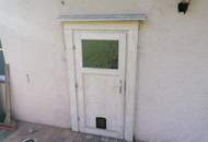 Sanierungsbedürftiges Zweifamilienhaus mit Nebengebäuden in Traumlage