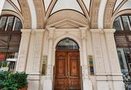 STILVOLL SANIERTES BÜRO beim RATHAUS und UNI WIEN! Kundenfreundlicher Straßenzugang! Klimatisiert!
