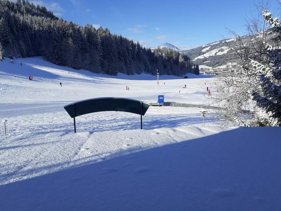 Mehrere nette voll möblierte 1-2 Raum Apartment TOP Lage an Skiwiese,200m Zentrum,Balkon, Stellplatz