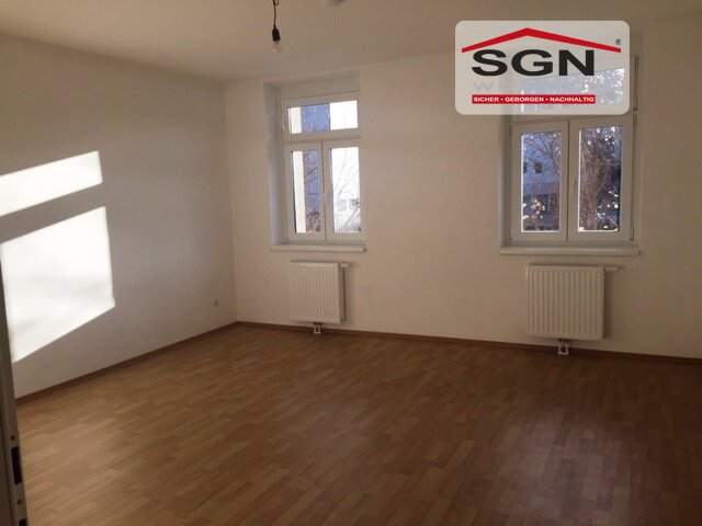 Wunderschöne helle 2-Zimmer komplett sanierte Altbauwohnung mit Ausblick an die Donau