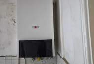 Gute Wohnmöglichkeit, 2 Zimmer, großzügiges Wohnzimmer, SZ zum Hof. Angenehme Lage im 10. Bezirk.