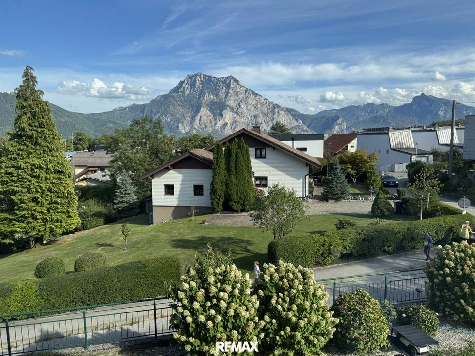 Großzügige 4-Zi Wohnung in Altmünster, vollrenoviert mit Balkon, Terrasse & Garage!