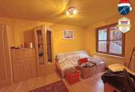 Gemütliches Ein- oder Zweifamilienhaus mit weitläufigem Garten