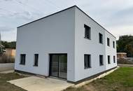 Neubau-Doppelhaus-Hälfte mit 4 Schlafzimmern!