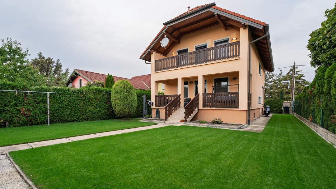 Neuwertiges Haus in Ruhelage! *Smarthome *Hochwertig ausgestattet *TOP Lage