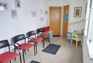 Zentrales Büro/Kanzlei mit Parkplätzen nahe Krankenhaus