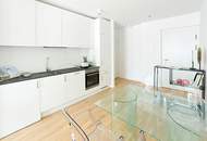 AB AUGUST: Provisionsfreie, wunderbare 2-Zimmer-Wohnung mit bester Anbindung! Mit Balkon!