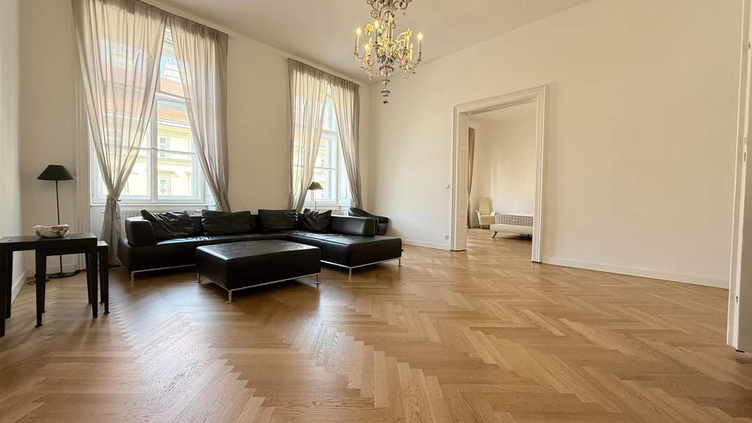 Prachtvolle Beletage mit Balkon in Bestlage am Rochusmarkt!