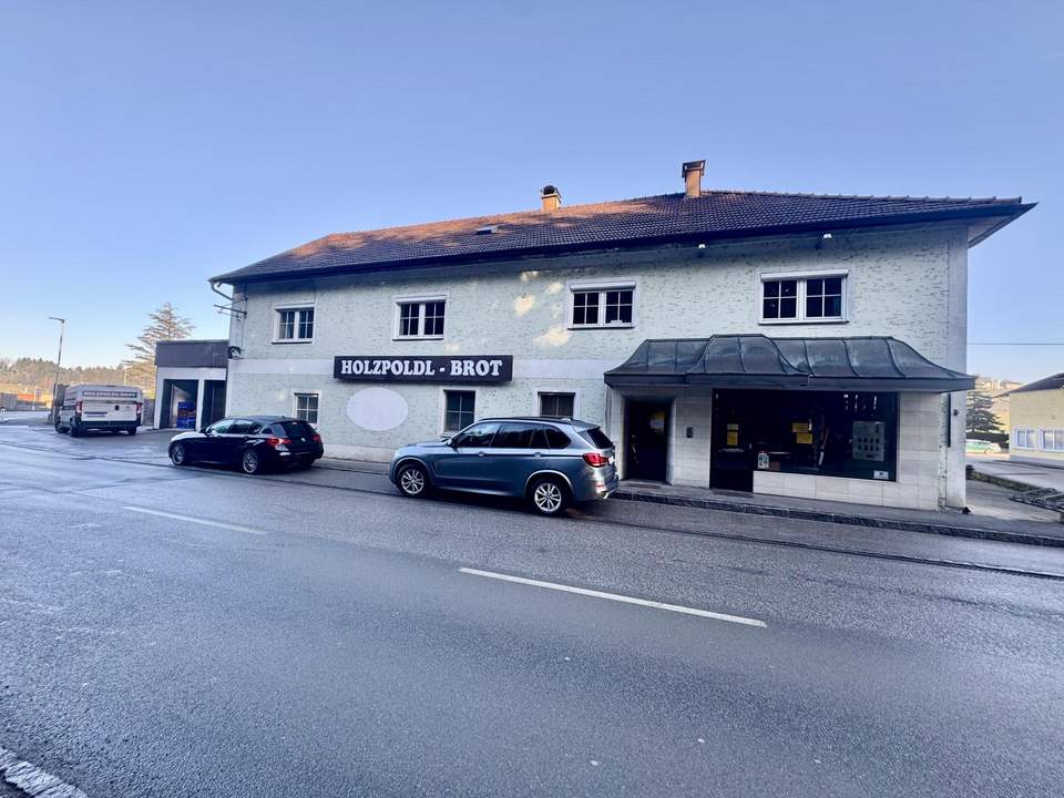 Kapitalanlage: Wohn- und Geschäftshaus mit Ausbaureserve