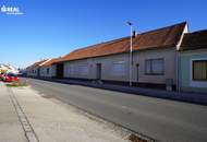 Einfamilienhaus mit Potenzial, Garagenplätzen und großen Nebengebäuden