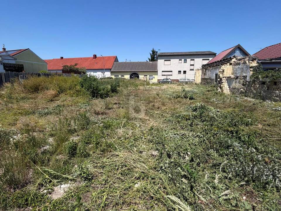 ATTRAKTIVES BAUGRUNDSTÜCK FÜR IHR EIGENHEIM