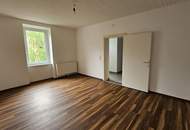 Frisch saniert 1-Zimmerwohnung mit Küche