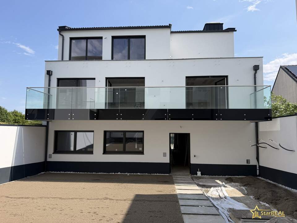 NOCH 3 WOHNUNGEN FREI! EIGENTUMSWOHNUNG DELUXE. 4,5-ZIMMER, TERRASSE - PARKPLÄTZE VERFÜGBAR