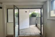 Erdgeschoß-Wohnung mit Loggia