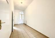 Hochwertig sanierte 2 Zimmer Altbauwohnung - unbefristet und ab sofort verfügbar