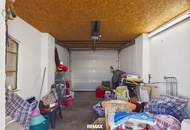 Charmantes Einfamilienhaus mit großzügigem Garten, 2 Garagen und viel Potenzial