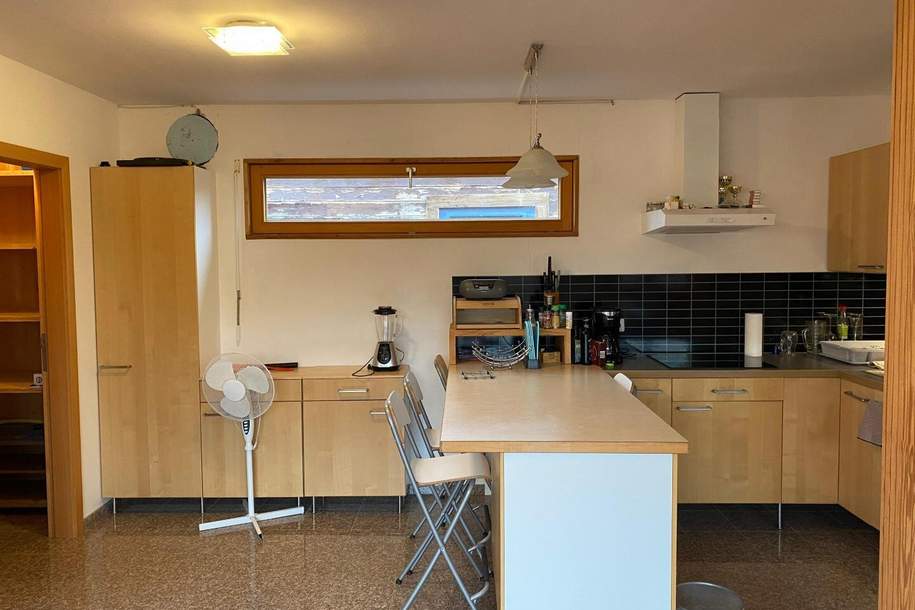 Geräumiges Ferienhaus auf Pachtgrund in Rust am Neusiedlersee, Haus-kauf, 39.990,€, 7071 Rust(Stadt)