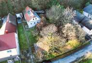 Charmantes Einfamilienhaus in idyllischer Hanglage – Wohnen am Waldrand in Jabing