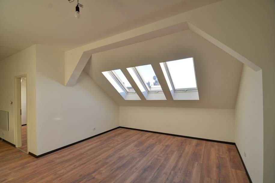 Charmante Dachgeschosswohnung in Neunkirchen, Wohnung-miete, 689,84,€, 2620 Neunkirchen