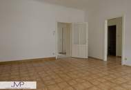 KLeineres und ruhig gelegenes Zinshaus aus Familienbesitz mit 4 freien Einheiten!