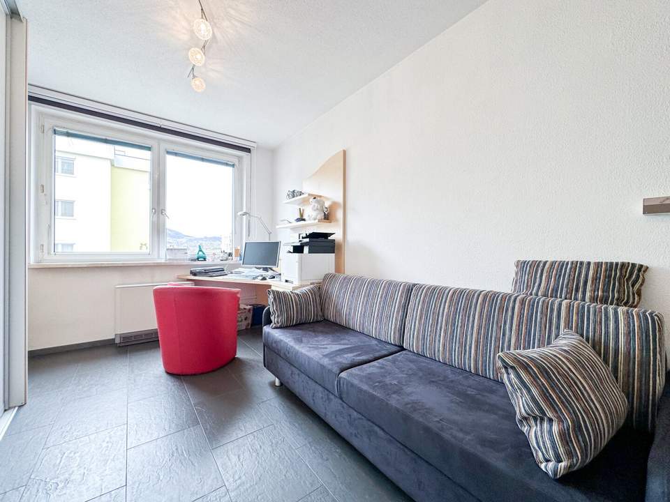 Großzügige 4-Zimmer-Wohnung mit sonnigem Balkon in begehrter Wohnlage