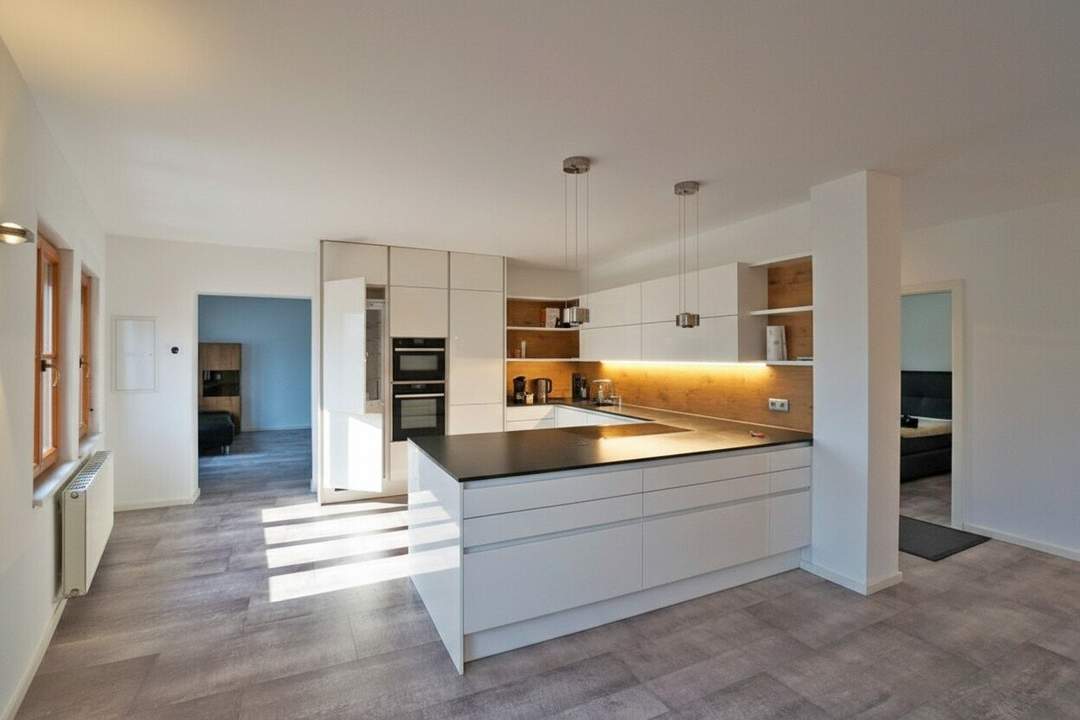 Frisch renoviertes Einfamilienhaus in Mörbisch mit zusätzlicher, separat zugänglicher Wohneinheit - auch zur Vermietung geeignet!