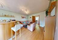 Riesiges Ein- oder Zweifamilienhaus mit 359 m² Wohnfläche, 2 Terrassen, Garage und Fernblick in Thalheim