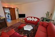 Dreizimmer-Wohnung mit Dachterrasse und Carport nahe Green City