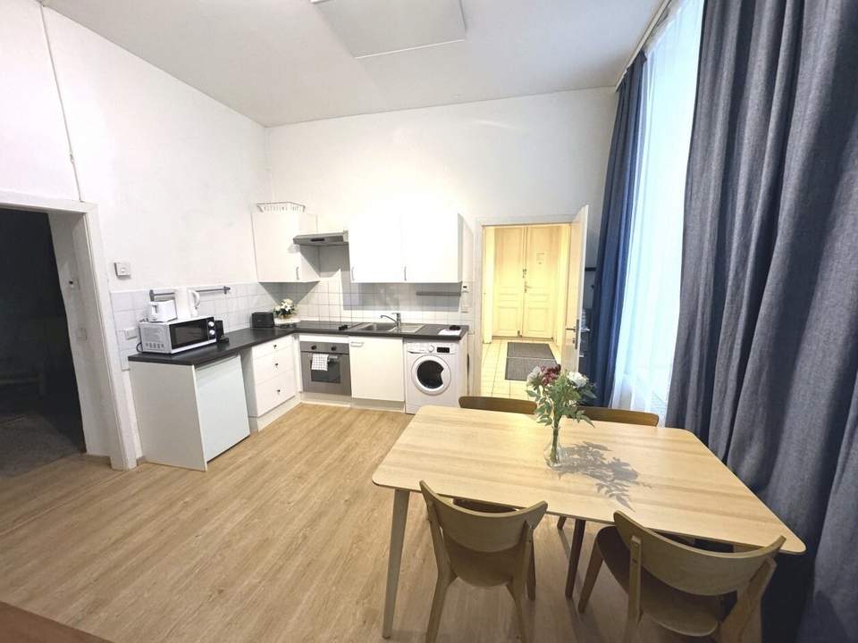 Hofruhelage ums Eck vom Brunnenmarkt! - Perfekte Startwohnung für Singles und Pärchen.