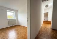 Exklusives Dachgeschoß-Juwel in Turmvilla mit großem Gartenanteil