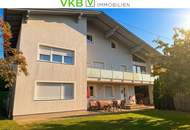 „Drei Wohnungen – ein Zuhause: Großzügiges Mehrfamilienhaus mit Pool, Sauna & Fernblick“