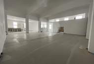 Helle Gewerbehalle mit Verkaufsraumcharakter in 2601 Sollenau bald zu vermieten