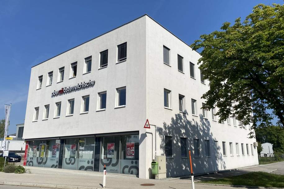 Barrierefreie Bürofläche im 2.OG, Volksfeststraße 16, Gewerbeobjekt-miete, 791,83,€, 4910 Ried im Innkreis