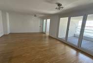 Großzügiges Büro im DG - Inklusive privater Terrasse!