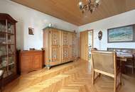Vielseitiges Haus mit zwei Einheiten, guter Anbindung und eigenem Pool