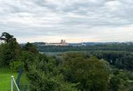 EINZIGARTIGER LANDSITZ MIT POOL SAMT BLICK AUF DIE DONAU UND STIFT MELK