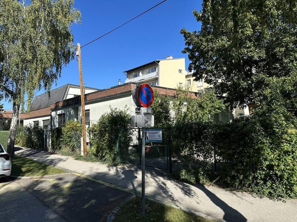 Grundstück mit Altbestand