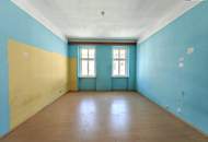 + Rohdiamant + Sanierungsbedürftige Altbauwohnung + perfekte Infrastruktur