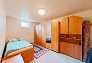 IHRE CHANCE: 8-ZIMMER-VILLA +700 m² EIGENGRUND +GRÜNLAGE +GARAGE +VOLLKELLER