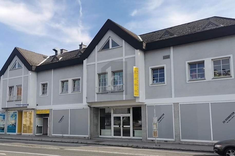 GERÄUMIG MIT GROSSEN SCHAUFENSTERN IN ZENTRALER LAGE, Gewerbeobjekt-miete, 4.000,00,€, 2460 Bruck an der Leitha