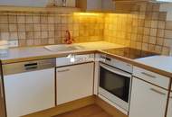 WOHNEN AM SEE - Absolute Rarität in unmittelbarer Seenähe mit Bergblick - 5 Zimmer Erdgeschoßwohnung mit großzügigen Räumlichkeiten