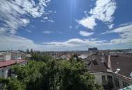 Altbau-Chic, Neubau-Komfort: 6 Zimmer und Panoramaausblick